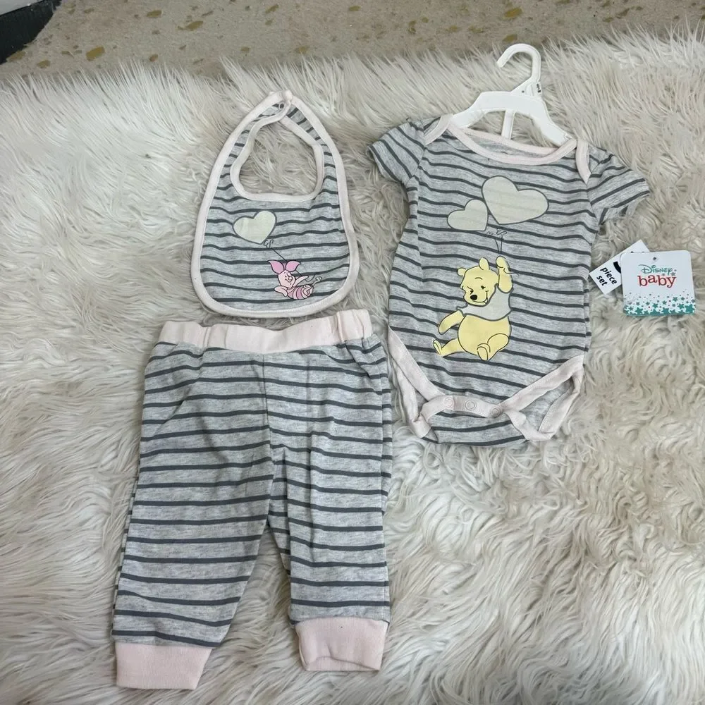Disney Winnie the Pooh Girls’ Bodysuit, Jogger and Bib Set for Newborn – Grey